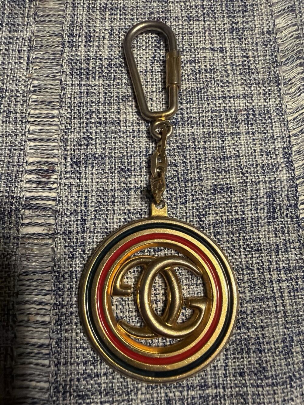 GUCCI Vintage Keyring Gold Tone Black Cream Enamel Logo Bag Charm Made In Italy